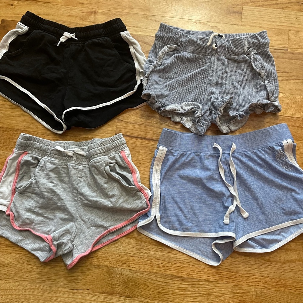 4 pairs of girls lounge shorts.